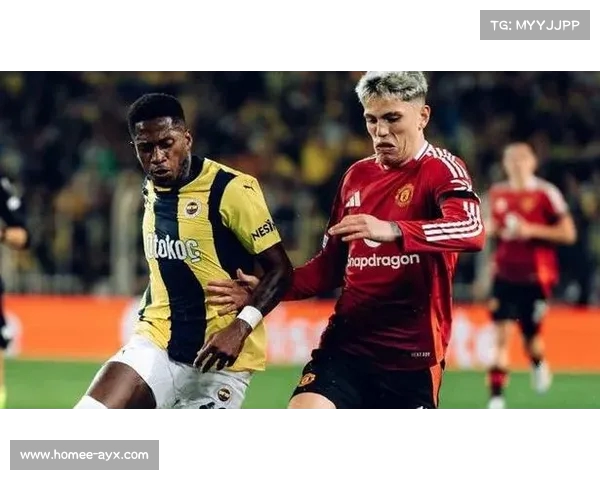 西甲联赛塞维利亚恩内斯里头球破门扳平比分